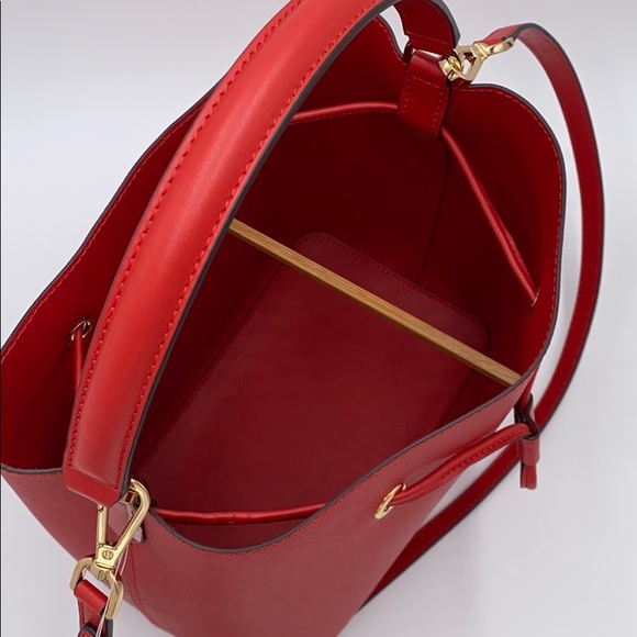 MICHAEL KORS SURI LARGE BUCKETS MESSENGER FLAME - Picture 6 of 15